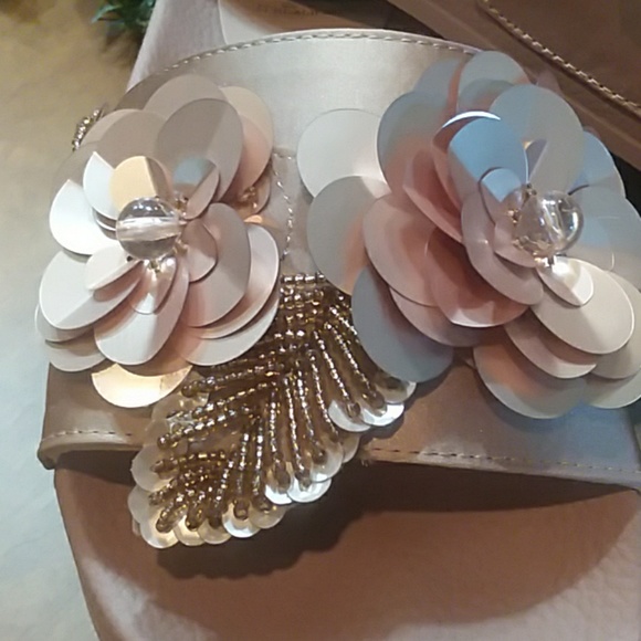 NIB Fergalicious sandals - Picture 6 of 7